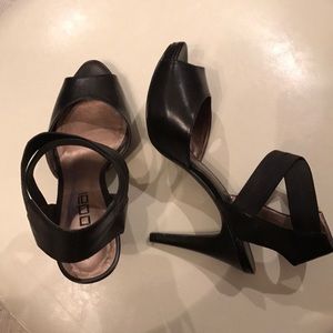 Moda Spana Black Size 9M heels